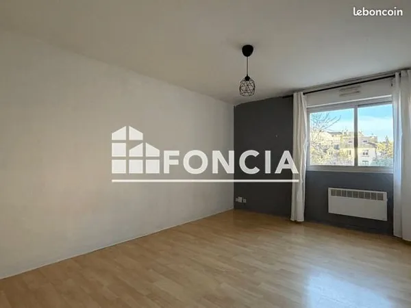 Studio 1 pièce 22 m²