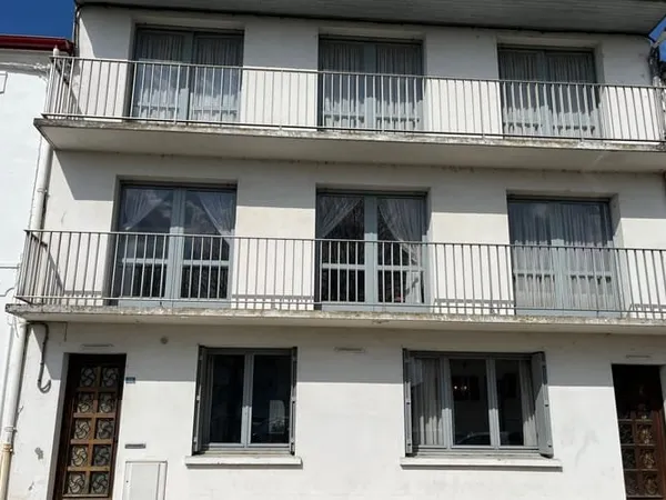 Maison 7 pièces 276 m²