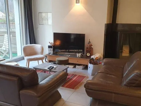 Maison 7 pièces 174 m²