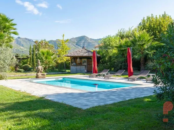 Maison Vente Aubagne 6p 214m² 1200000€