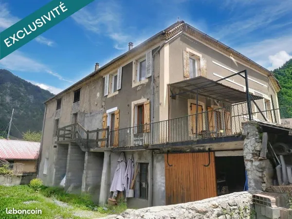 Immeuble 384 m²