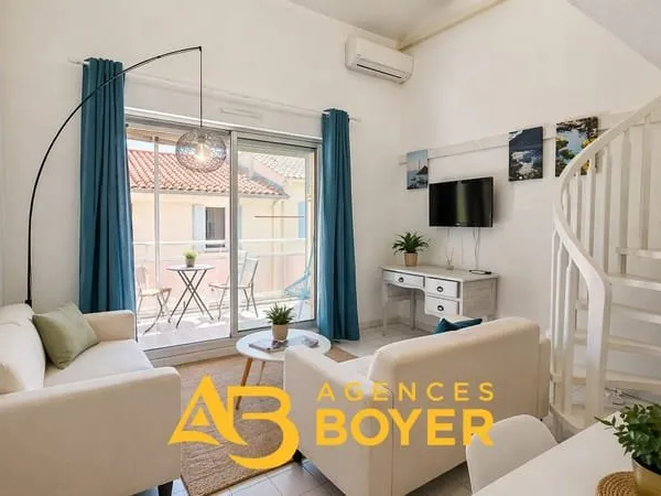 Duplex Bandol centre à 300 m du port, dans immeuble avec asc