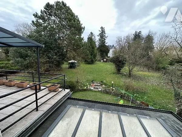 Maison 9 pièces 257 m²