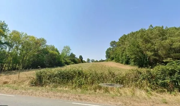 Terrain Agricole de plus de 2 hectares / SIGOULES-ET-FLAUGEA