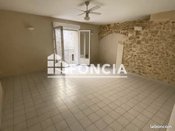 Appartement 37m² à louer 380 - BAGNOLS SUR CEZE 30200