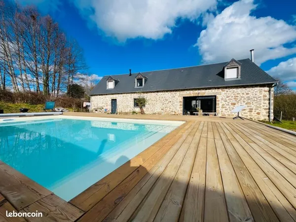 Maison rénovée piscine chauffée
