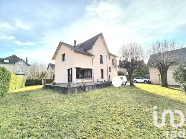 Maison 7 pièces 210 m²