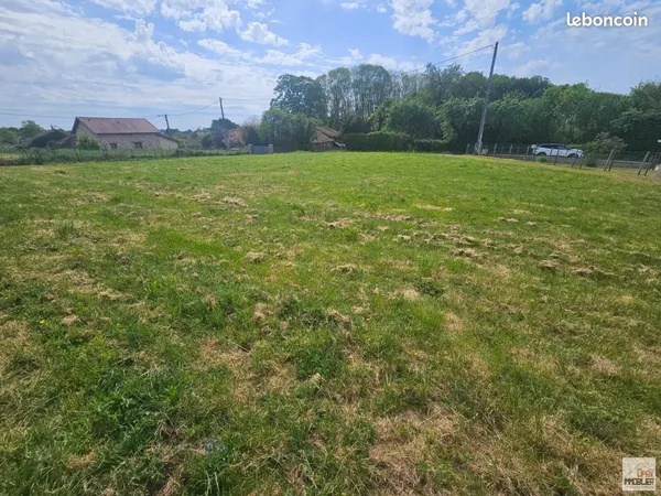 Terrain 1 330 m² Linards