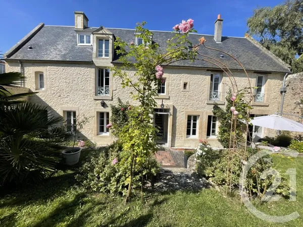 Maison 10 pièces 191 m²