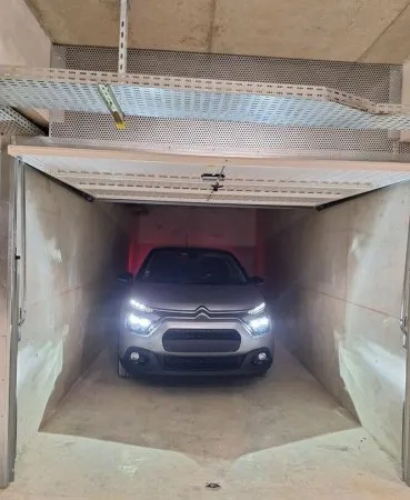 Parking 14 m²