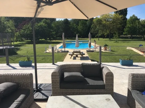 Maison 9 pièces 299 m²