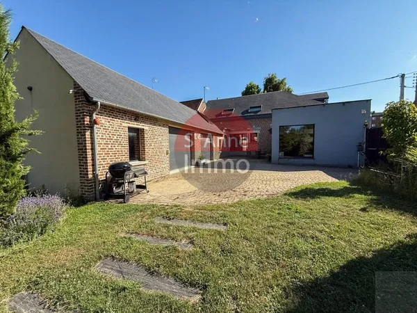 ROYE - MAISON INDIVIDUELLE - 3 CHAMBRES - 1 BUREAU - CAVE -