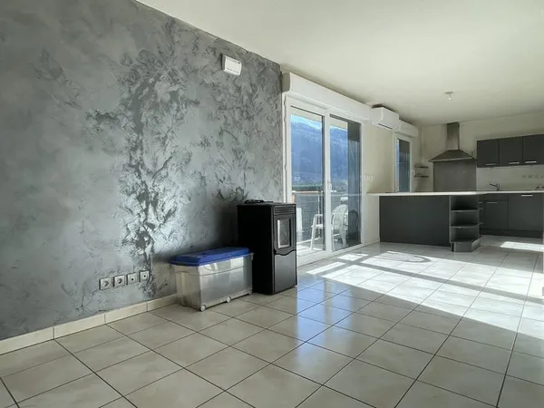 T2, balcon + box et stationnement