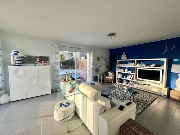 DPE A - Maison contemporaine avec vue dégaée
