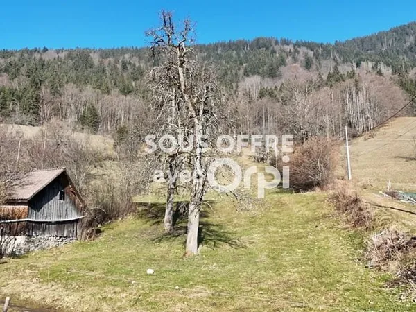 Terrain 668 m²