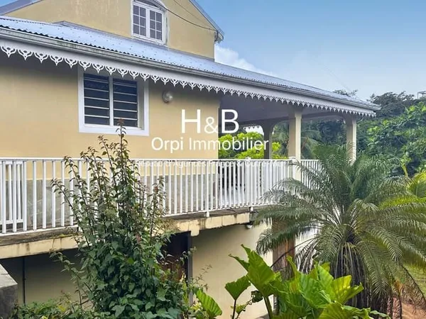 Maison 8 pièces 204 m²