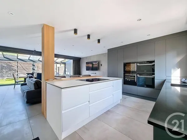 Maison 5 pièces 140 m²