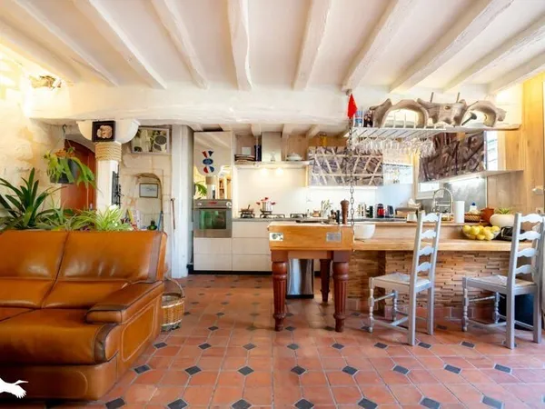 Maison en pierre de 7 pièces principales