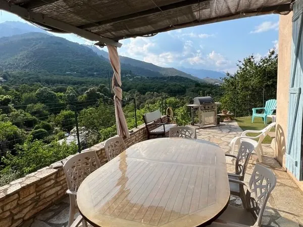 Maison de village rénovée à Casanova, à 10 minutes de Corte