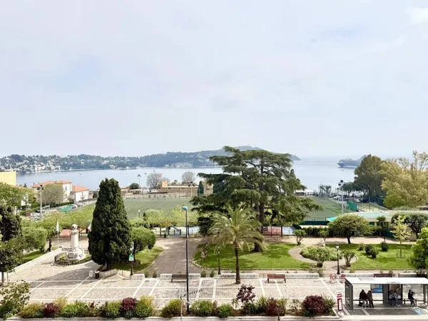 T1 - VILLEFRANCHE SUR MER