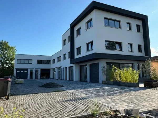Depot Bureau Garage 100m2