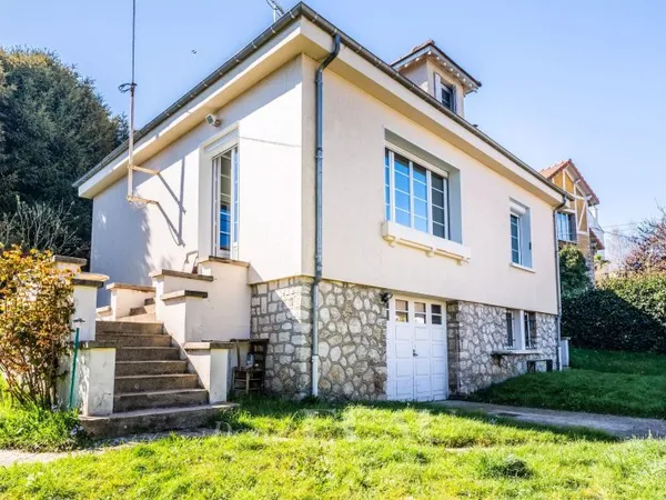 EXCLUSIVITE - Centre de MARLY-LE-ROI - Maison 170 m² et 4 chambres dans une rue privée