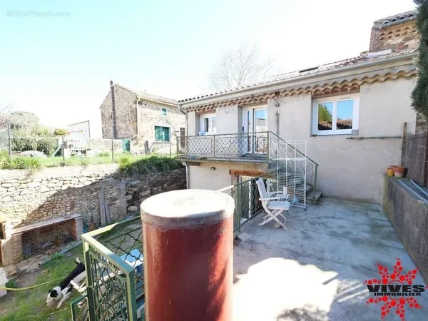 Maison de village T5 avec Appartement indépendant et remise