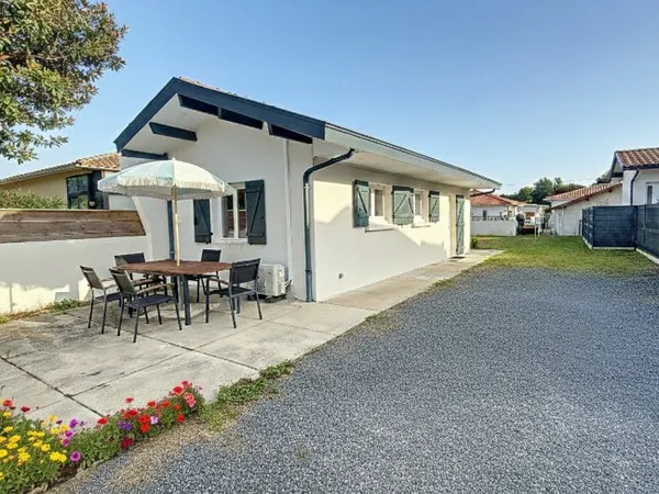GUJAN-MESTRAS Maison T2 avec jardin et possibilité agrandissement
