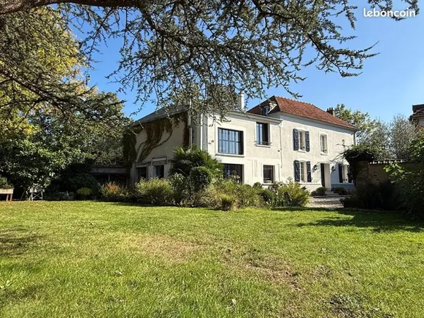 Propriété 8 pièces 250 m²