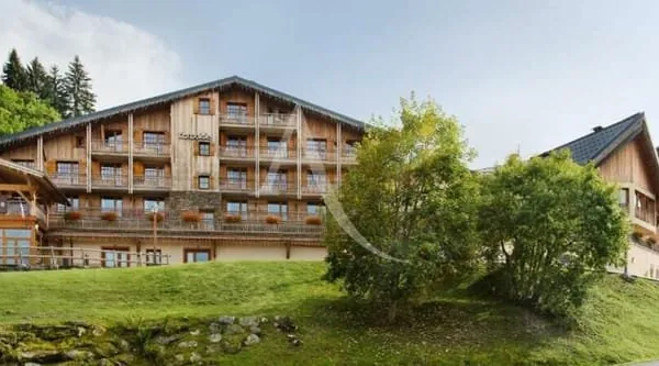 A VENDRE POUR INVESTISSEMENT LMNP RESIDENCE DE TOURISME: Appartement 3 pièces de 51.76 m2 + terrasse