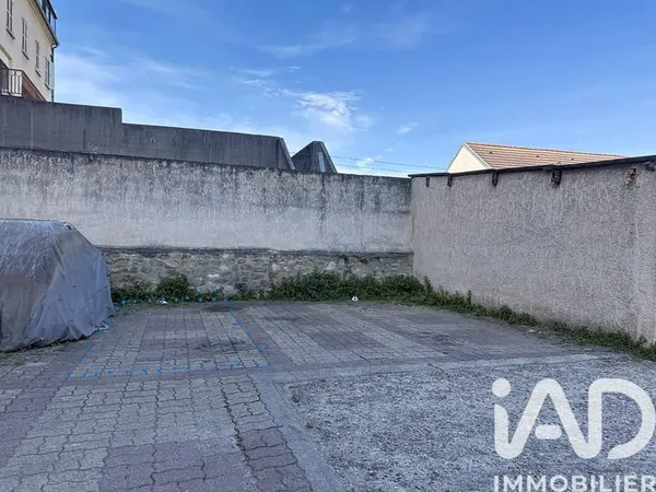Stationnement Vente Les Mureaux   11000€