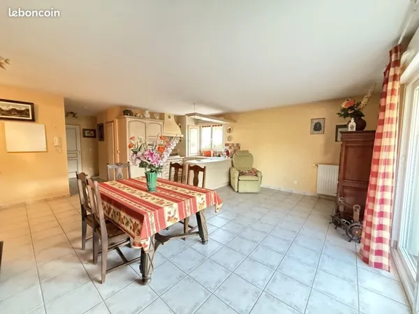 Appartement 4 pièces 77 m²