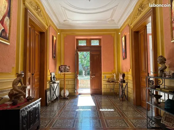 Propriété 11 pièces 380 m²