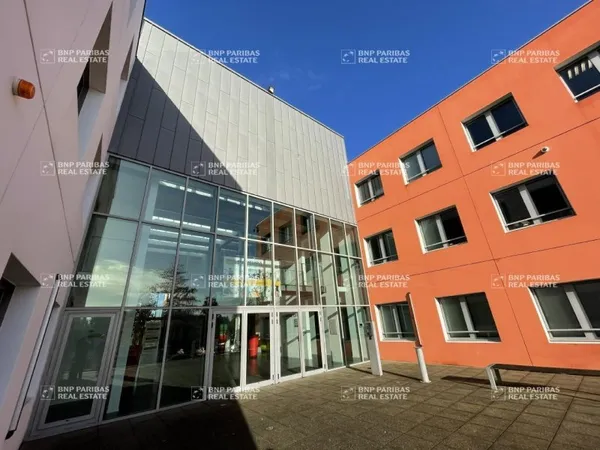 Bureaux 335 m²