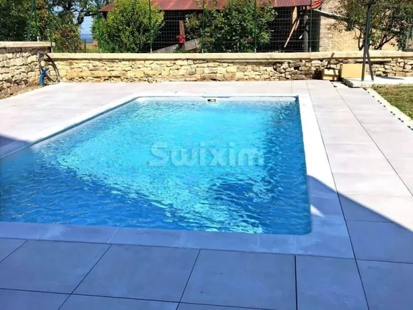 AUTHENTIQUE MAISON EN PIERRE AVEC TERRAIN DE PLUS D'UN HECTARE