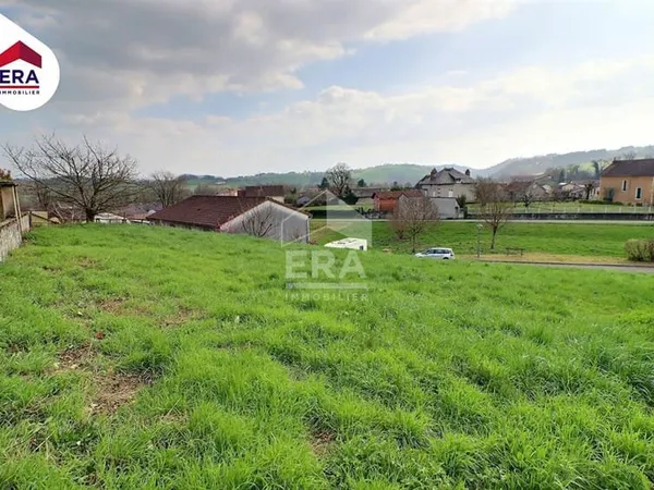 Terrain constructible et viabilisé dans zone résidentielle