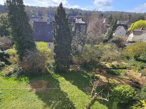 Terrain Jouy En Josas centre ville calme surface 413 m2