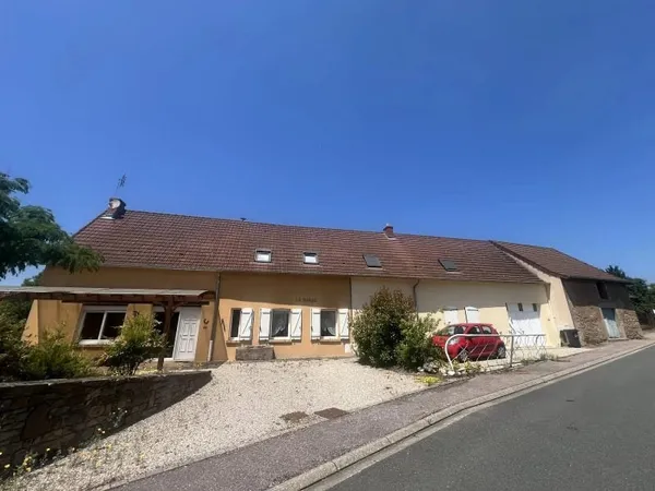 Maison 10 pièces 221 m²