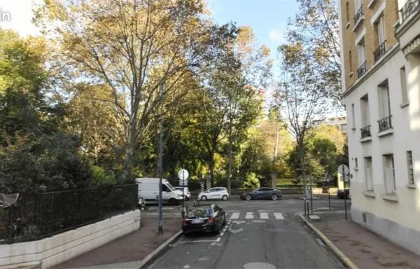 Local commercial 73 m² CLICHY