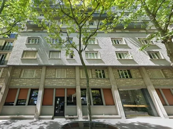Bureaux 296 m²