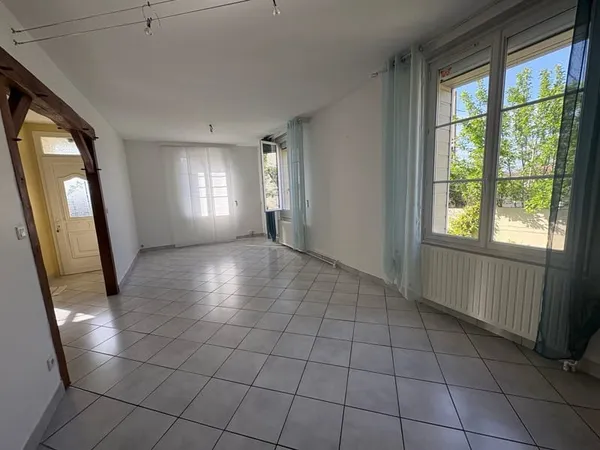 Maison - 121m2 - 5 pièces
