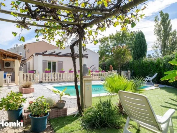 DPE C Villa 7 pièces de 155m2 avec piscine