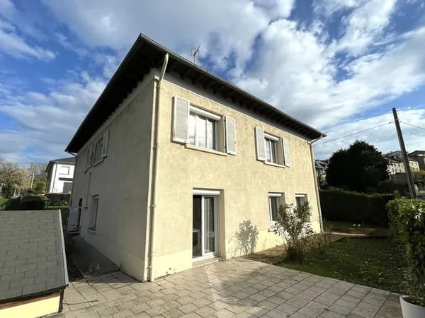 Maison 6 pièces 228 m²
