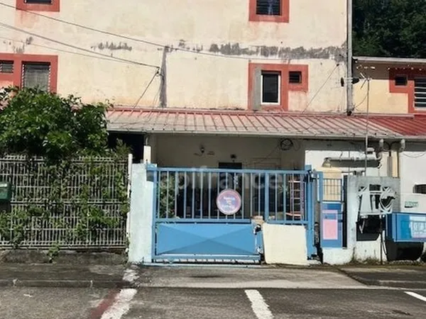 À vendre Maison T3 avec fort potentiel, Texaco Bas-de-Bellevue, FORT DE FRANCE (972)