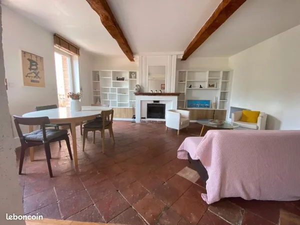 Location appartement meublé duplex T5 LANTA