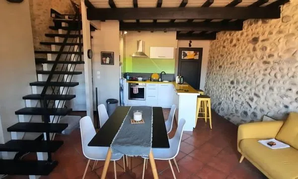 APPARTEMENT TYPE LOFT CERET CENTRE VILLE 66 VALLESPIR ESPAGN