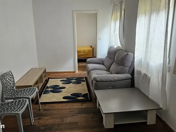 F2 28m2 MEUBLÉ centre ville - côté cinéma