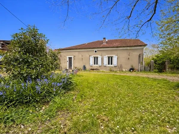 Maison de 8 pièces de 220 m² à Laujuzan