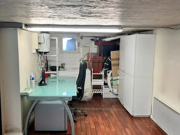Local / Espace professionnel à louer - Esbly Centre-ville - 25 m²