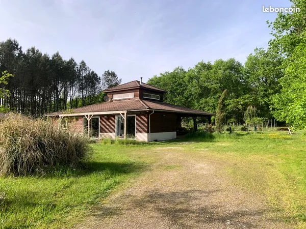 Maison moderne ossature bois de 160 m² avec dépendance - 4 pièces